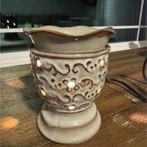 Scentsy warmer